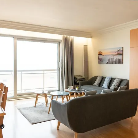 Silver Iii K2 Daire De Haan